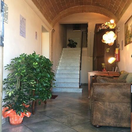 Da Donna Rosa Hotel Pontedera Exterior foto
