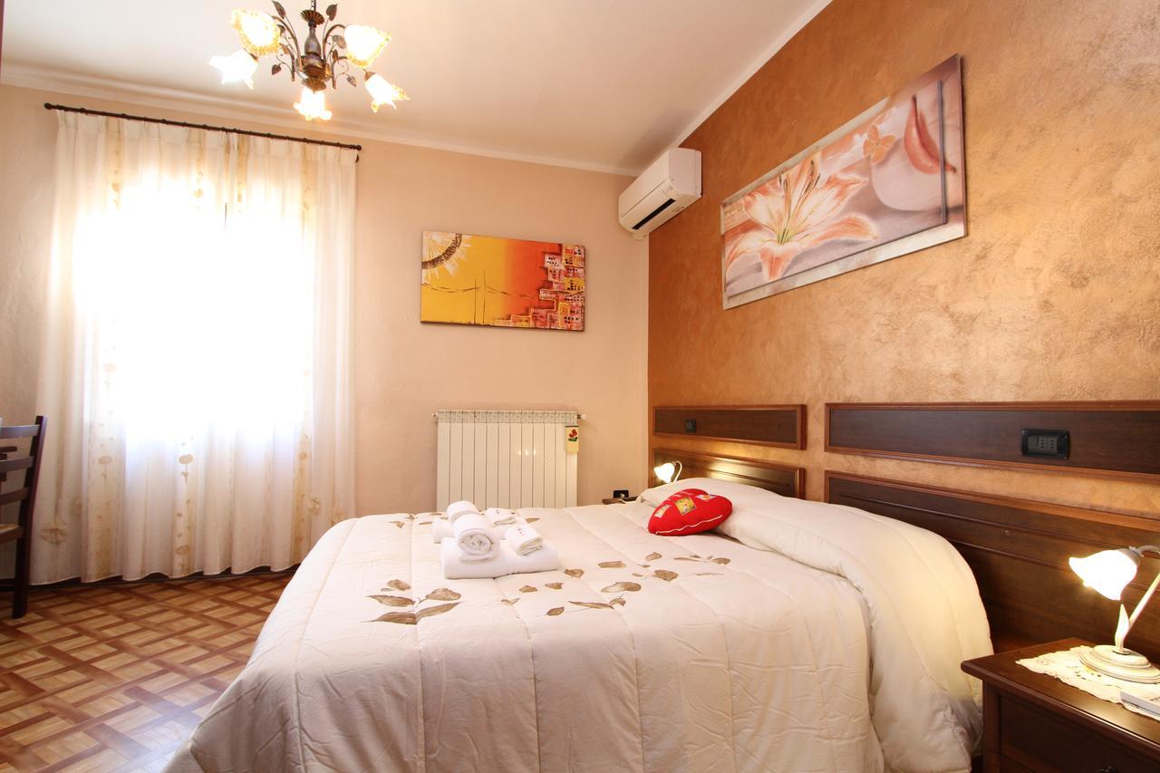 Da Donna Rosa Hotel Pontedera Exterior foto